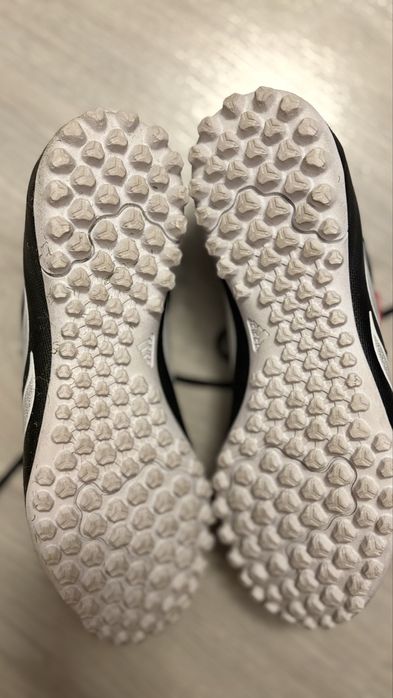 Adidas Predator Club Turf 42