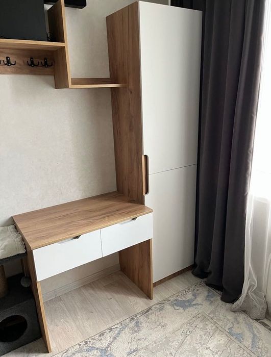 Продам шкаф со столом