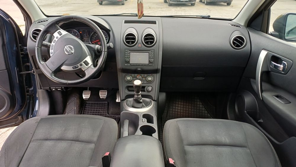 Nissan Qashqai 1.5 dci 110 cai 6 trepte ,clima,navi,panorama,camere 360  Import Germania
