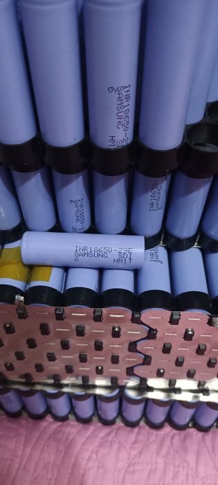 Celule samsung 18650