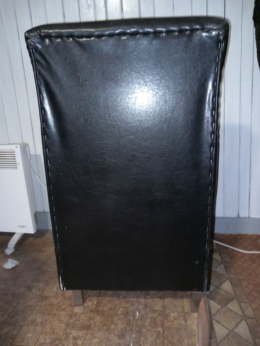 Кожен стол - фотьойл