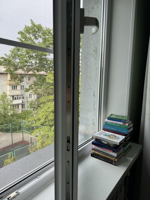 Окна пластиковые б/у