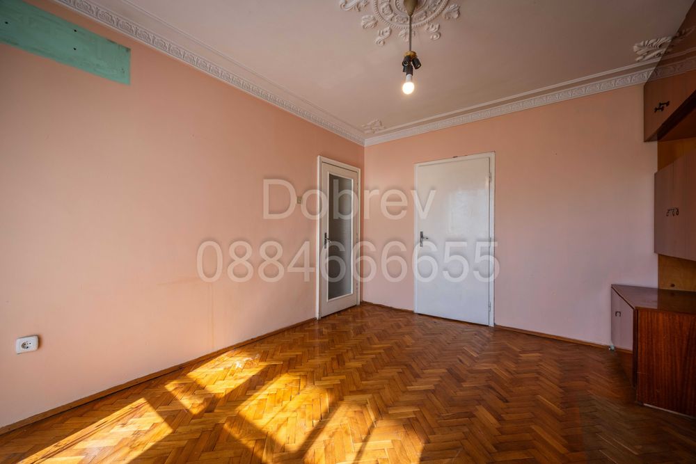 Продава се Многостаен апартамент в Варна, Левски - 140 кв.м за 1020 €/кв.м - Снимка #14