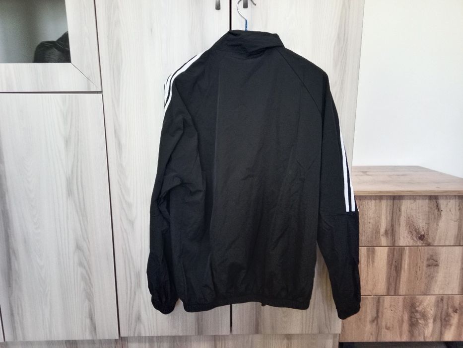Ветровка adidas новая