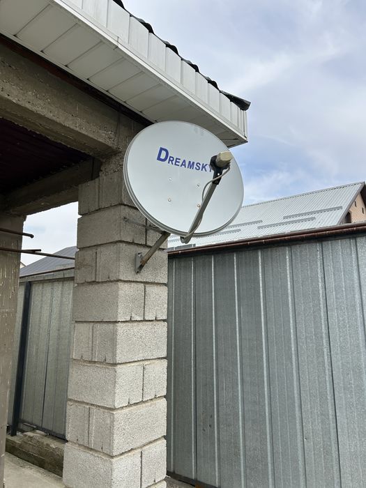 Спутниковая тарелка