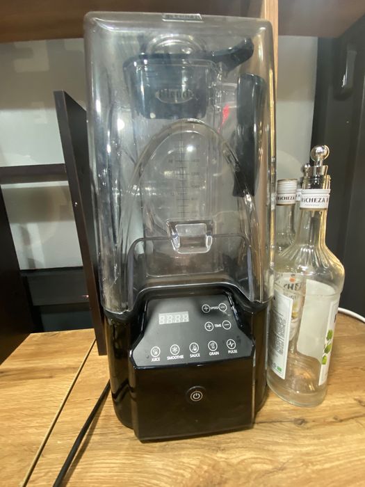 blendr yangi 4 oy ishlatilingan