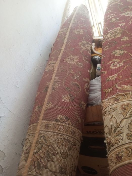 Продам 2 ковра р.1.48x1.93см.