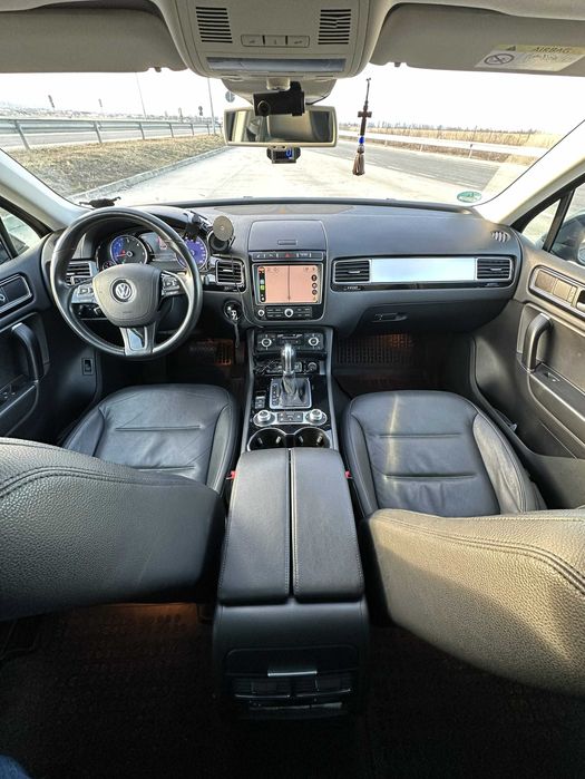 VOLKSWAGEN Touareg 2016 — imagine 4