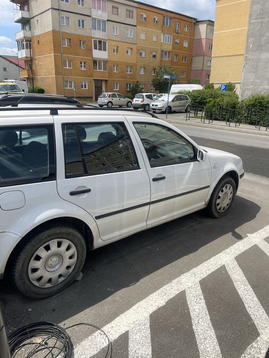 VOLKSWAGEN Golf 2003