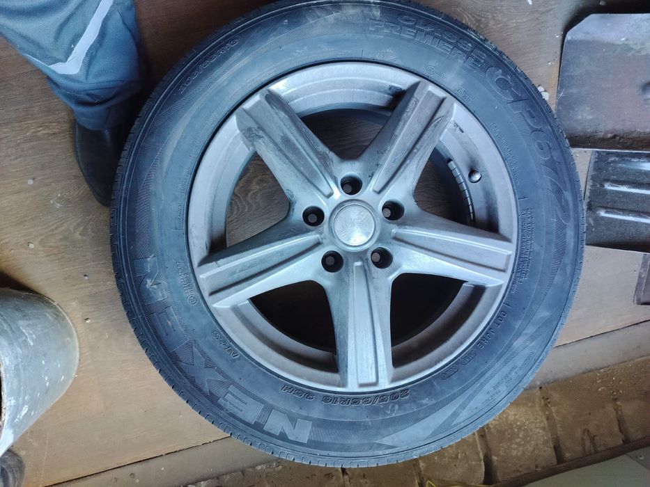 Продам колесо в сборе от Крета