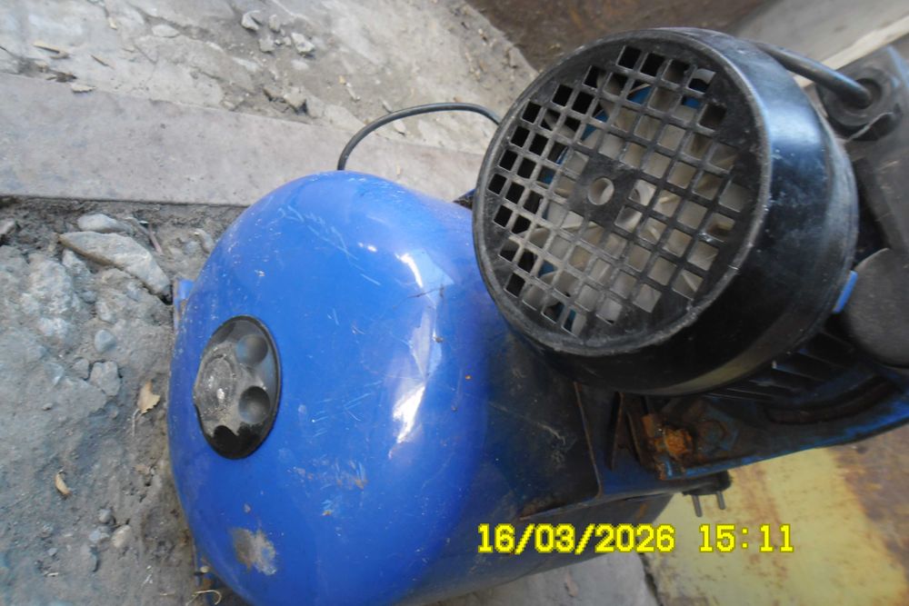 Продам на запчасти насос