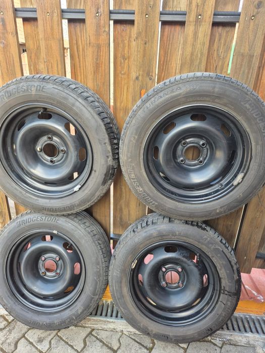 vand cauciucuri de vara Bridgestone