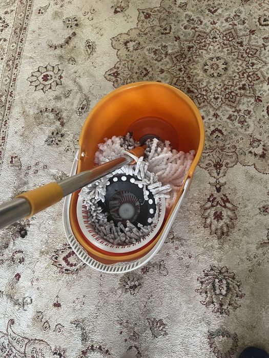 Ведро со шваброй