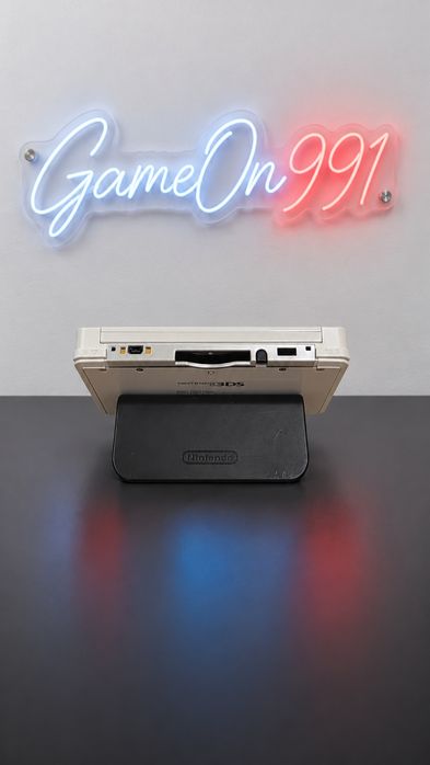 Nintendo 3DS,  Modat, 1500 jocuri, 20-în-1, gata de joacă, 9.5/10