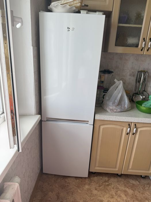 Продам холодильник beko