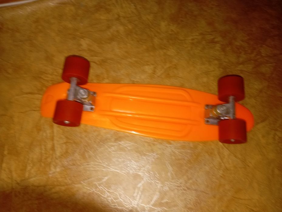 Скейт оранжевый цвет