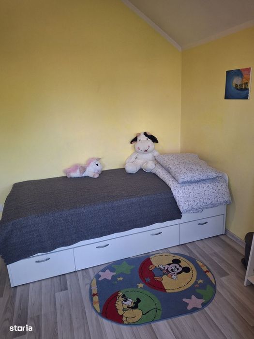 Casă modernă din cărămidă, complet mobilată