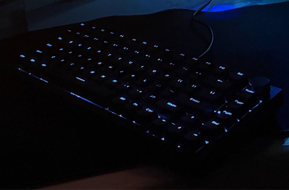 Продам клавуатру