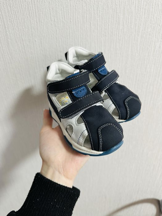 Продам ортопедические сандали