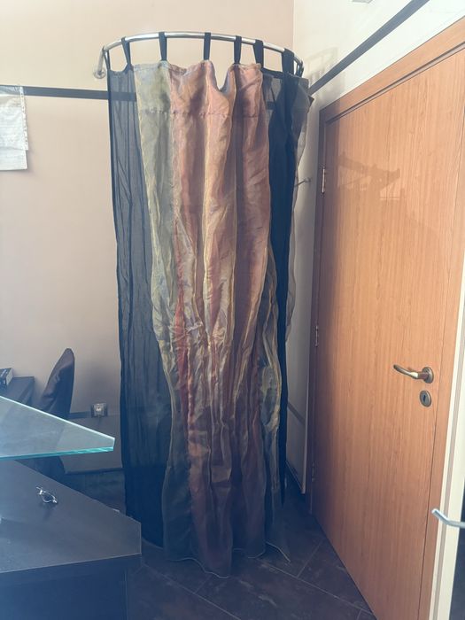 Пробна със закачалка и завеса от тюл 20€