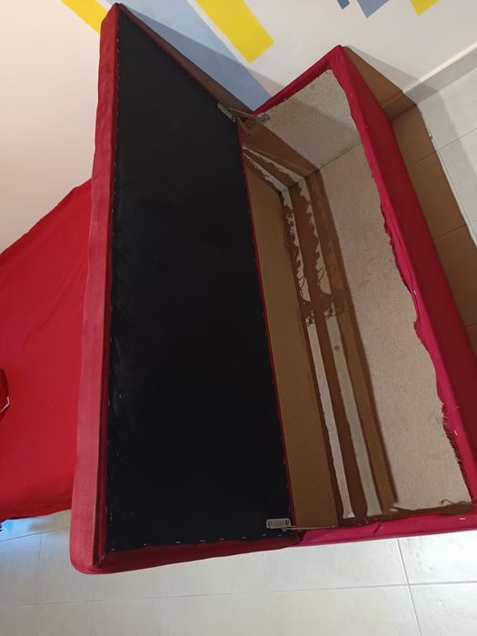 Продавам тапицирана ракла