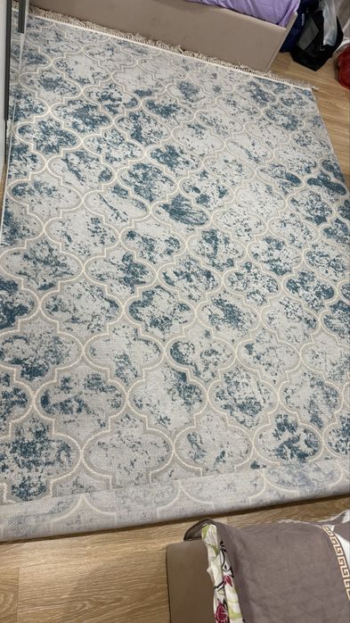 Продам ковер размер 2*3