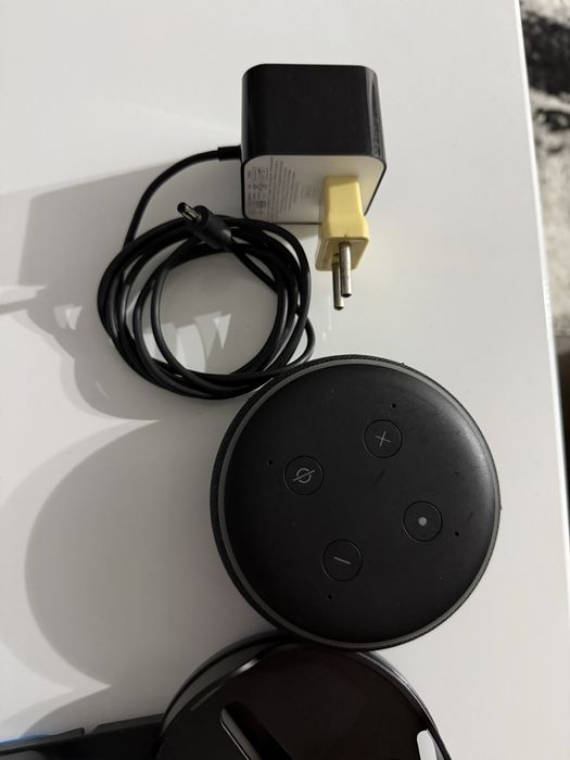 Boxe Amazon Echo Dot