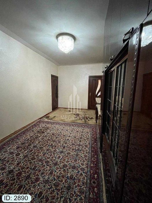 sharq 1 tarafda 2 xonali taayyor kvartira sotiladi №2890