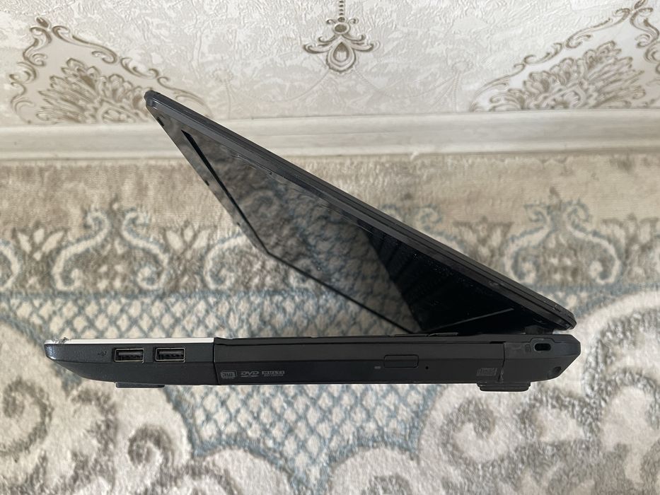 Продам ноутбук Acer Aspire E1-531