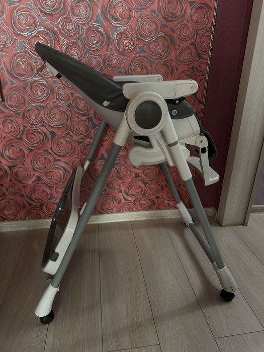 Продам стульчик для кормления