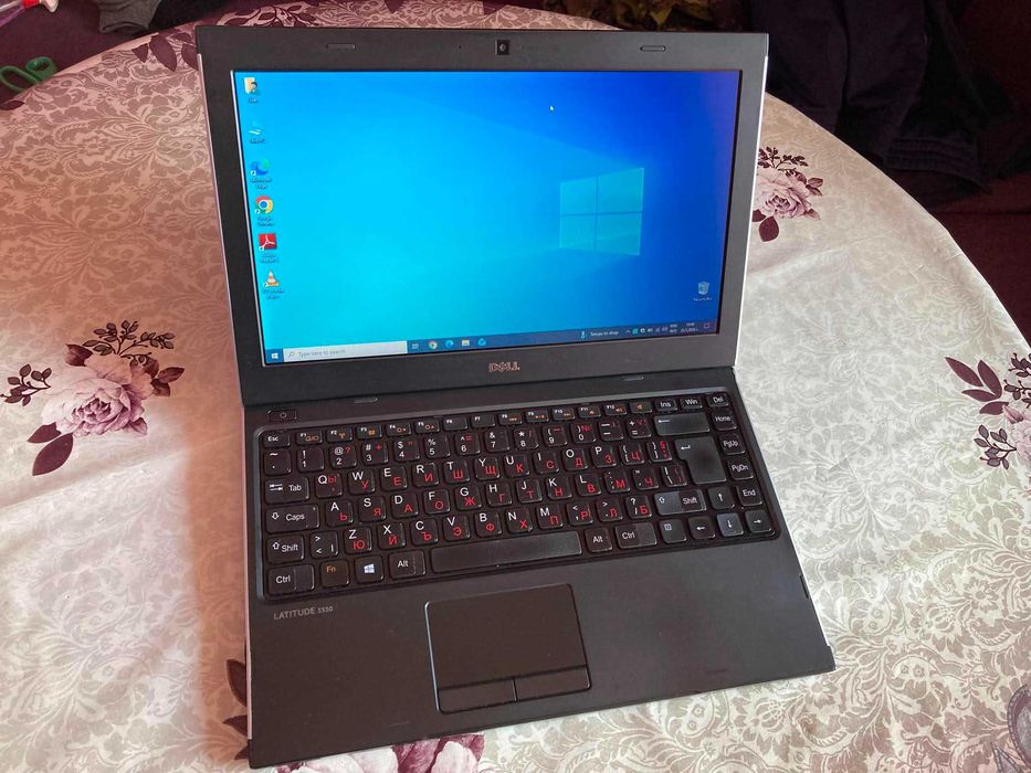 Бизнес лаптоп Dell Latitude 333O, Intel Core i5, 8 GB RAM, 500GB HDD, 5ч. батерия Windows 10