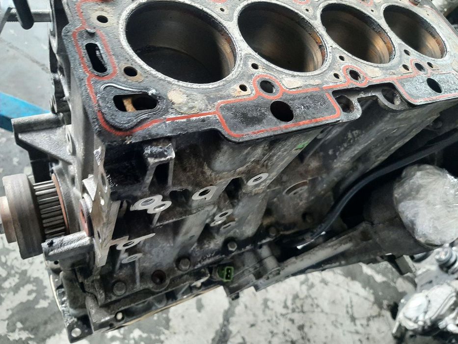 Bloc motor peugeot 206 207 citroen c2 c3 1.4b kfv euro 3
