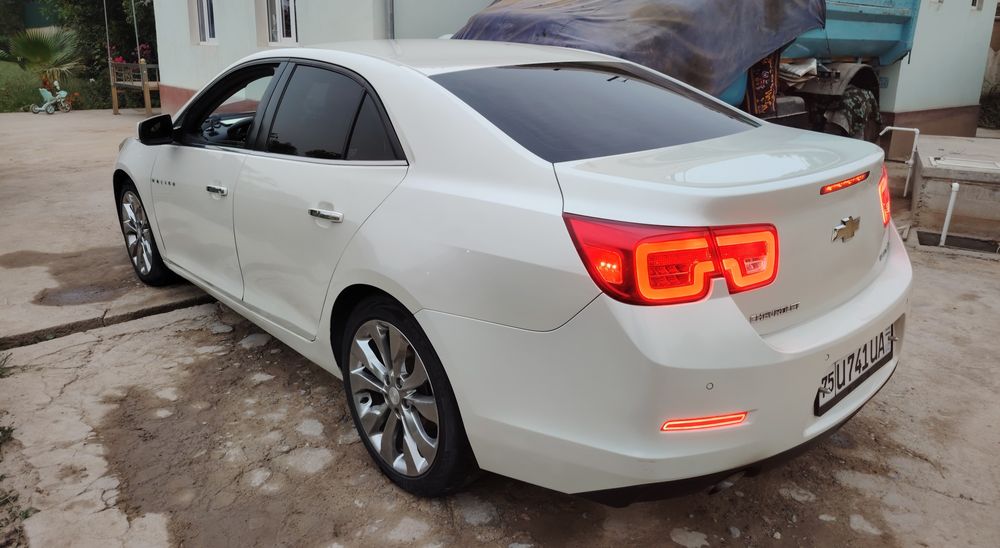 Malibu 1 2.4 holati zoʻr yili 2012