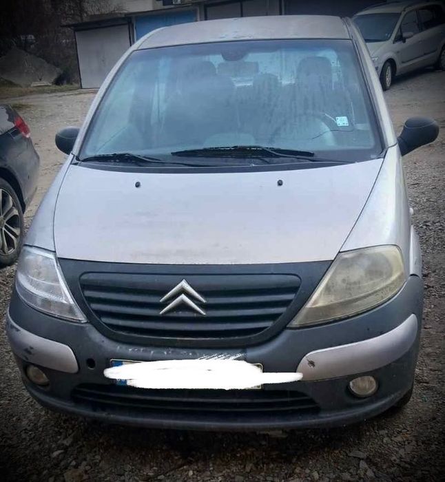 Автомобил Ситроен С3