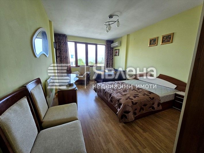 Продава се Двустаен апартамент в Варна, Галата - 90 кв.м за 1555 €/кв.м - Снимка #3