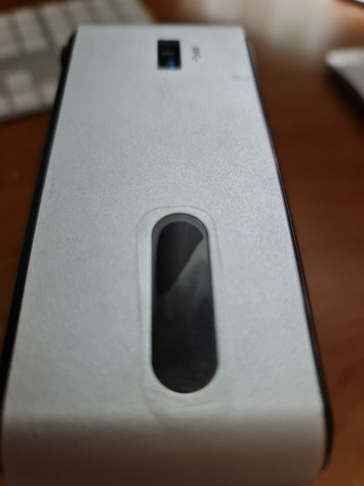 Vad NUC Intel, 4GB RAM, 200GB HDD + HDD extern pt. backup de 500GB.