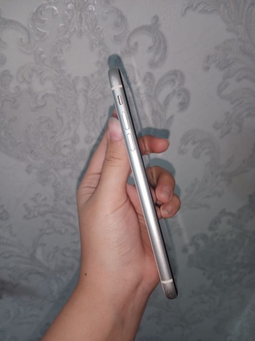 iPhone11 128гб емкость 72%