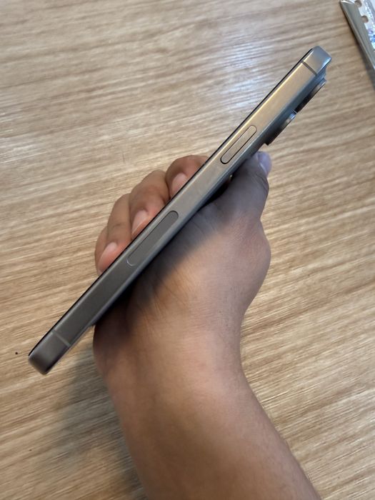 iPhone 15 Pro Max 256 GB Natural Titanium