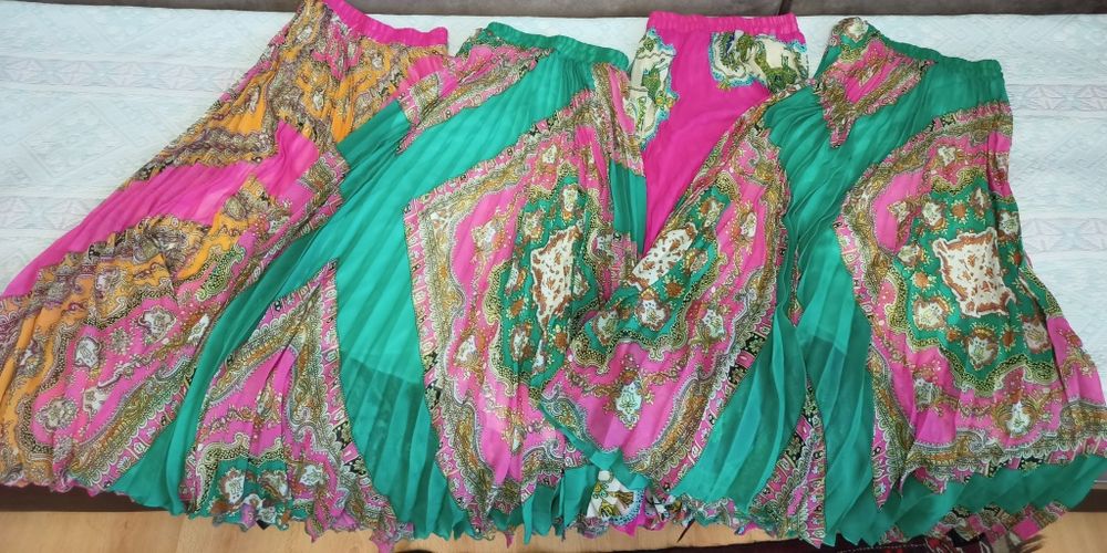 Продам летние юбки, брюки!