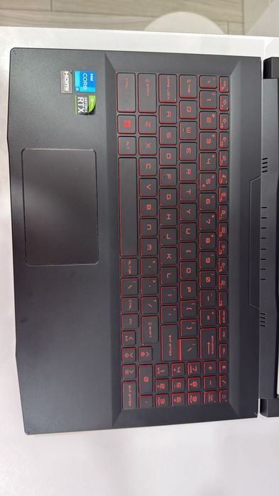 Vând laptop gaming MSI