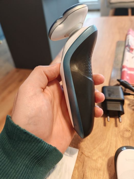 Електрическа самобръсначка Philips S7310