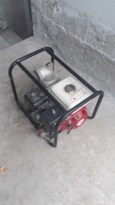 76 помпа сотилади