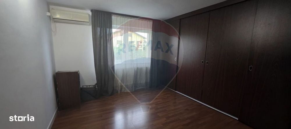 Vila cu 5 camere de vanzare in micro 3 Targoviste