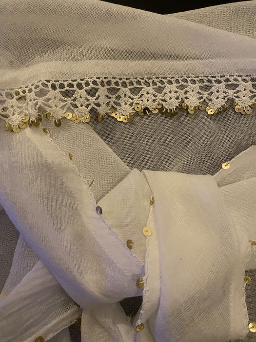 Кърпа, забрадка за носия