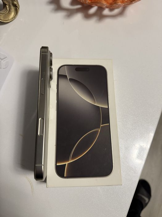 Iphone 16 Pro natural titanium 128gb