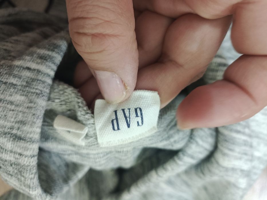 Стильное фирменное худи Gap