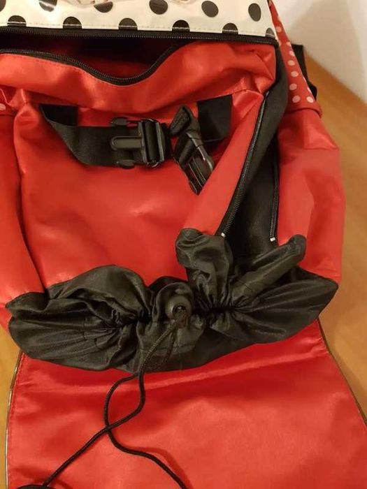 Ghiozdan Minnie Mouse,stare buna