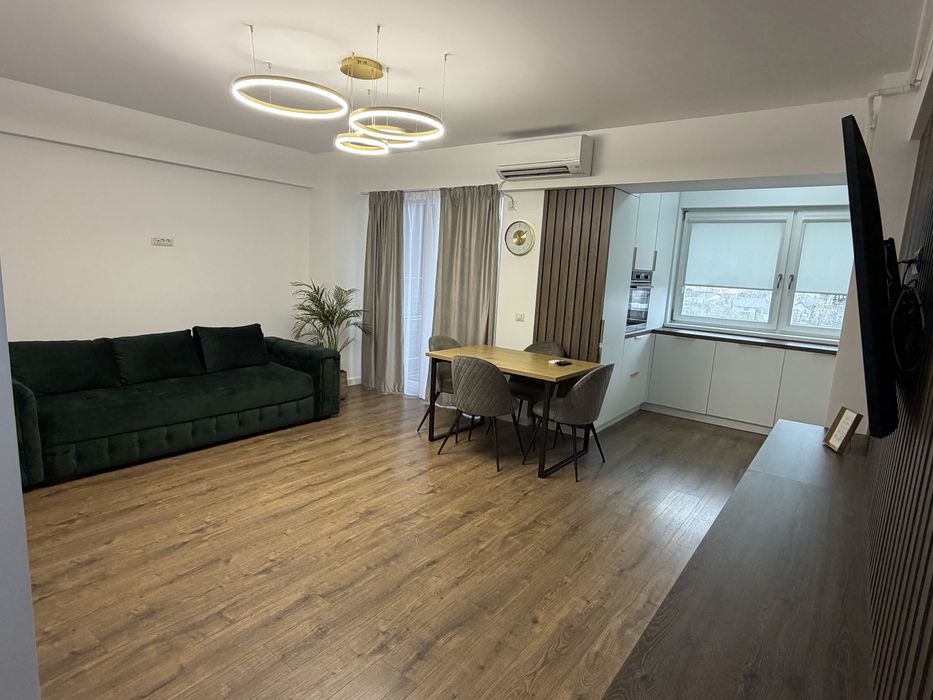 Apartament 3 camere Decebal Residence