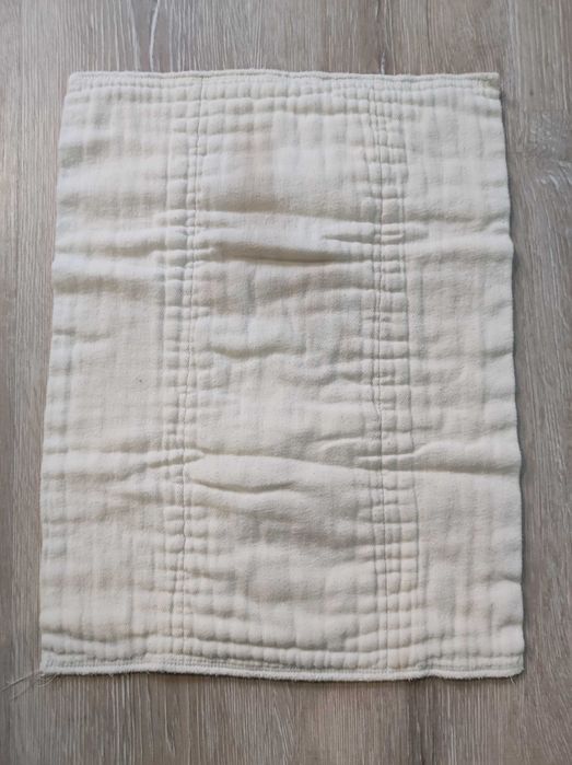 Многократни пелени - 5 броя + 2 подарък, 4 големи подложки