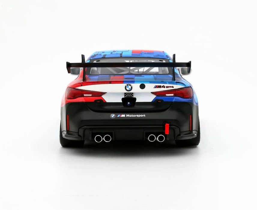 Macheta BMW M4 GT4 2024 la scara 1:18 Otto